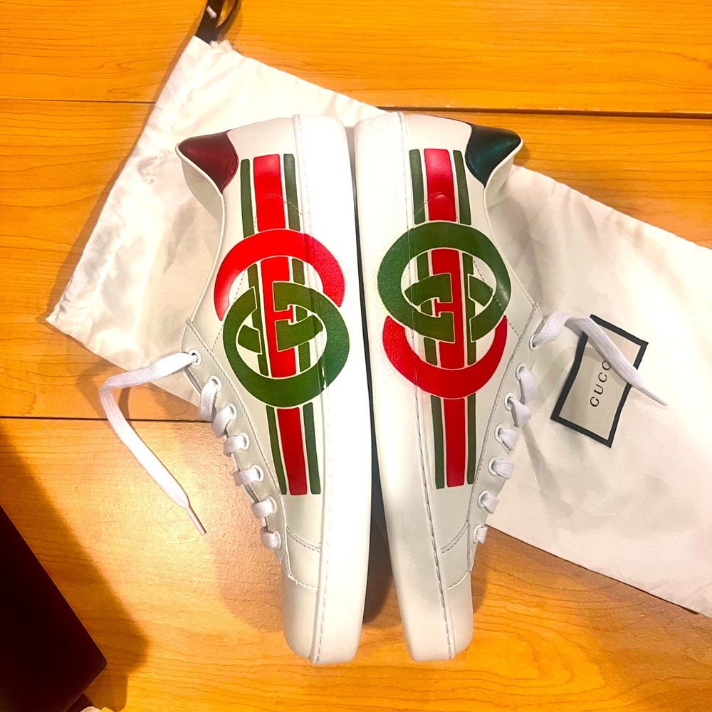 Gucci Ace Interlocking G Sneakers in White Leather Men's